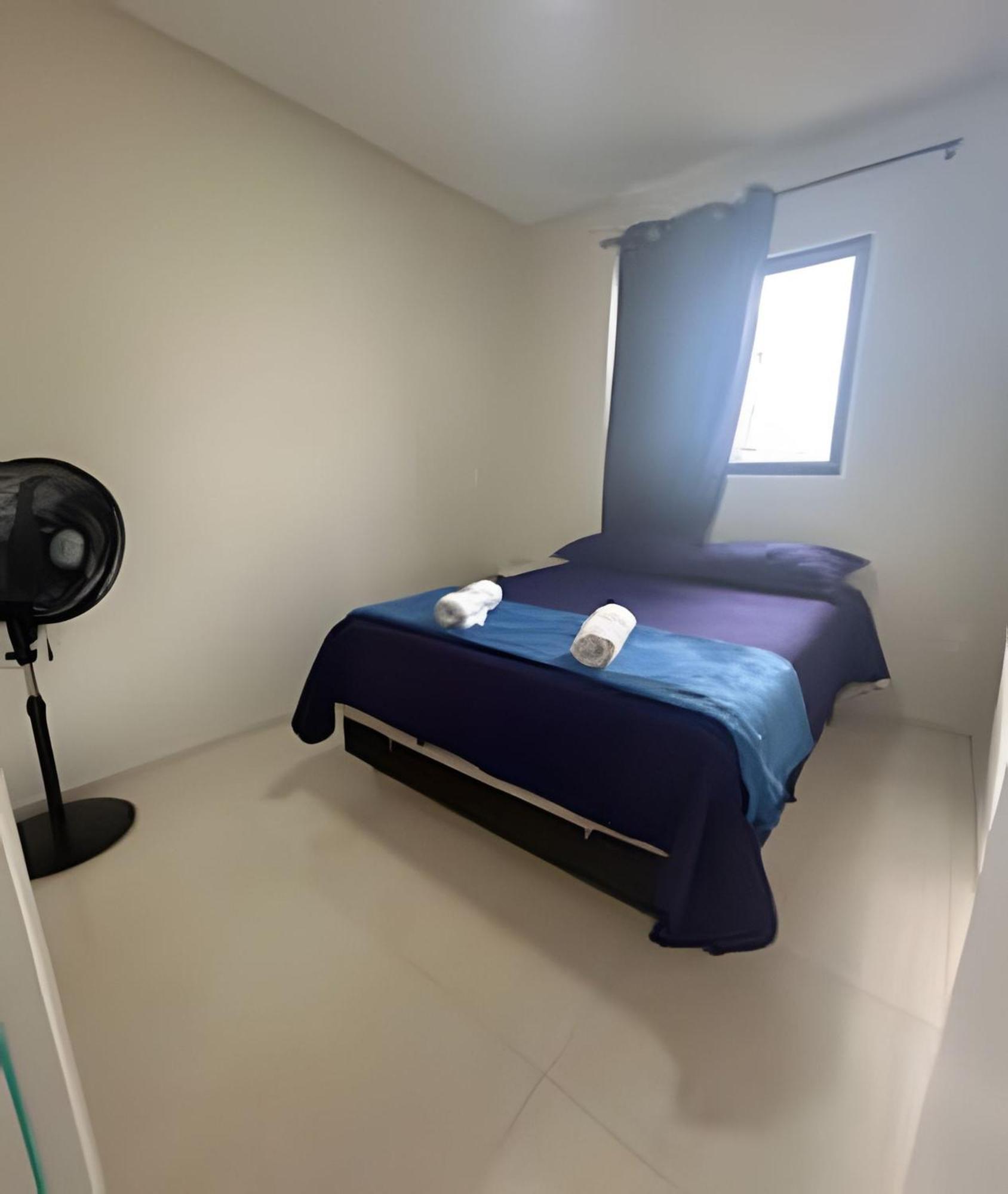 Para 10 Pessoas, 03 Quartos Ar Condicionado E Ventilador, Garagem, Atras Do Hospital Da Unimed ペトロリーナ エクステリア 写真